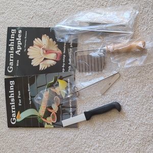 NWOT. Vintage set. Garnishing for Fun booklets and tools